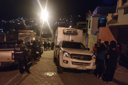 Luego del asesinato, la Policía llegó a la escena para realizar las diligencias de ley.