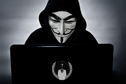 El grupo de hackers Anonymous, se atribuyó el daño ocasionado a Ru-Tube