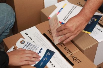 Colombia se apresta a elegir un nuevo presidente. En Miami, los exiliados de varios países trabajan para evitar que los colombianos elijan a Gustavo Petro.