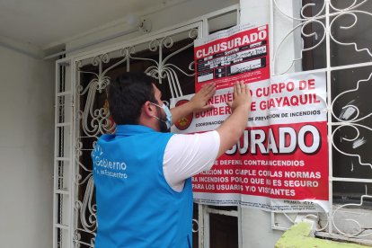 El comisario provincial de Acess, abogado Jaime Mora impuso el sello.