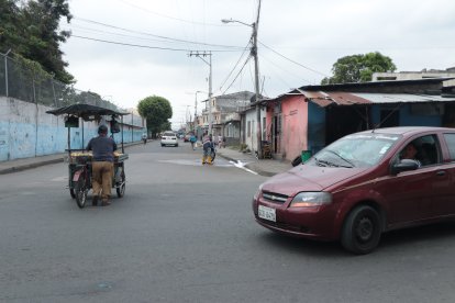 Una niña, de 12 años, fue baleada en las calles 25 y la K, del suburbio de Guayaquil.