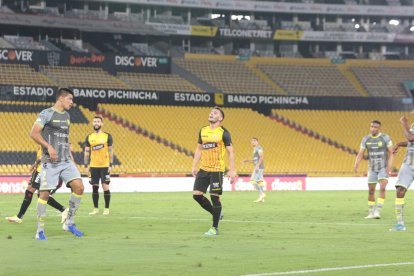Barcelona empató con Deportivo Cuenca en el Monumental.