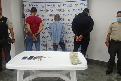 Dos de los detenidos son extranjeros.