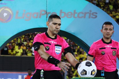 Guillermo Guerrero fue el único árbitro ecuatoriano que estuvo preseleccionado al Mundial de Catar.