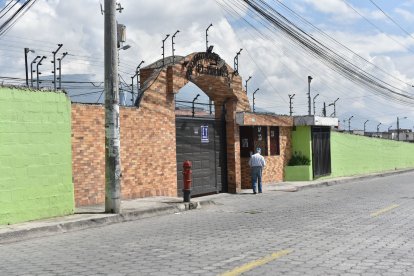 Dentro de este conjunto habitacional se registró el deceso del implicado. Una habitante habló de lo ocurrido.