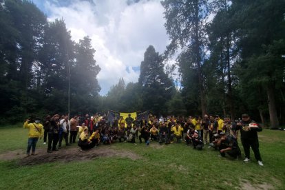 Existen dos grandes grupos en el país que se identifican como Latin Kings.