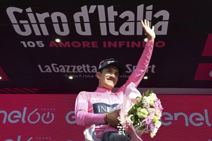 Richard Carapaz retomó su idilio con la maglia rosa. Ahora buscará defenderla hasta la meta final en Verona, el 29 de mayo.