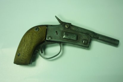 La alerta fue emitida el jueves por el personal docente de la institución.