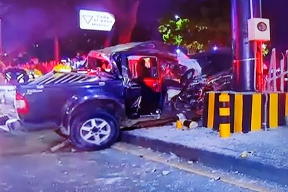Una persona falleció y otras dos resultaron heridas en un accidente de tránsito en la avenida de Las Américas, en el norte de Guayaquil.