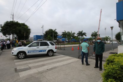 Las víctimas fueron llevadas al Laboratorio de Criminalística y Ciencias Forenses.