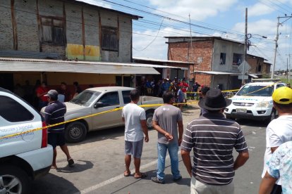 Los pobladores de la parroquia Sabanilla tiene una mezcla de indignación y pena por la muerte violenta de su vecino.