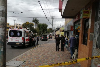 El sitio donde ocurrió el crimen fue acordonado por la Policía, al iniciarse las investigaciones.