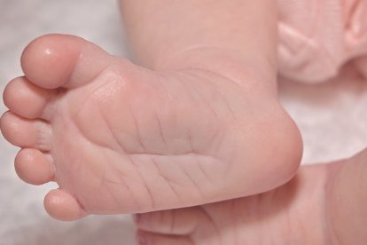 Detienen en EEUU a madre de un bebé ahogado en la bañera por negligencia