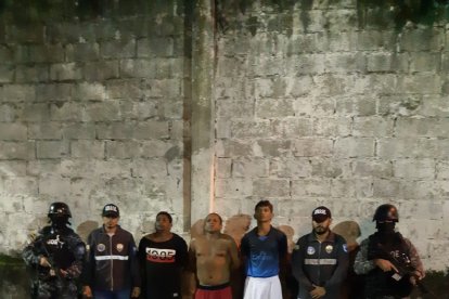 La Policía presentó a los sospechosos de secuestros.