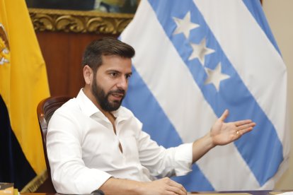 El Gobernador del Guayas le responde a Cynthia Viteri.