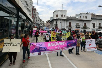 La marcha de las trabajadoras sexuales inició en San Blas y concluyó en la Plaza de Santo Domingo.