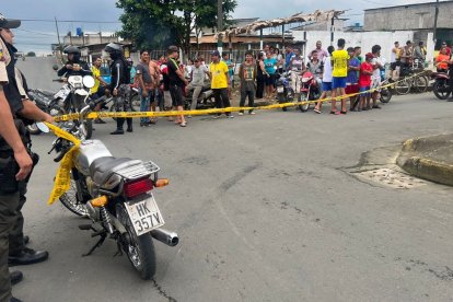 En el lugar de los hechos quedaron los indicios balísticos.  En la Venus hay consternación por el ataque.
