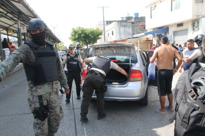 Policía y Fuerzas Armadas podrán enfrentarse a los pillos usando sus armas.