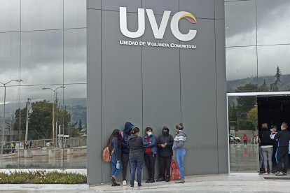 Los familiares  presumen que  por tratar de robarle lo apuñalaron.