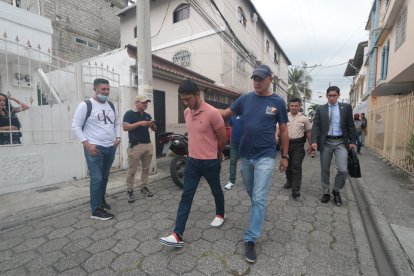 El joven, quien sería piloto profesional, fue aprehendido y llevado a una unidad judicial.