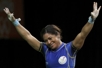 La experimentada pesista y el joven boxeador serán los portaestandartes en la cita de Valledupar, Colombia, del 24 de junio al 5 de julio.



2016 Rio Olympics - Weightlifting - Final - Women's 58kg - Riocentro - Pavilion 2 - Rio de Janeiro, Brazil - 08/08/2016. Alexandra Escobar (ECU) of Ecuador reacts. REUTERS/Stoyan Nenov FOR EDITORIAL USE ONLY. NOT FOR SALE FOR MARKETING OR ADVERTISING CAMPAIGNS. OLYMPICS-RIO-WEIGHTLIFTING-W-58KG.