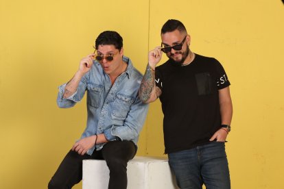 Juan y Danny comenzaron a actuar y cantar desde ‘peladitos’.