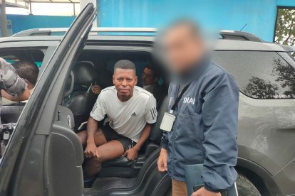 A las 12:40 de ayer Gabriel Cortez salió de la Penitenciaría del Litoral.
