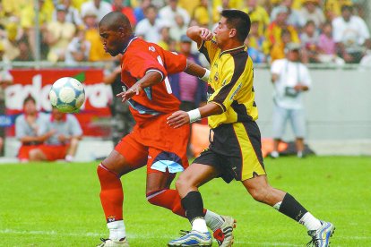 Franklin Anangonó fue parte de la sólida defensa que tenía El Nacional que se coronó como campeón en 1996