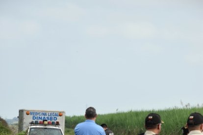 Unos trabajadores que iban a realizar labores de zafra hallaron el cuerpo.