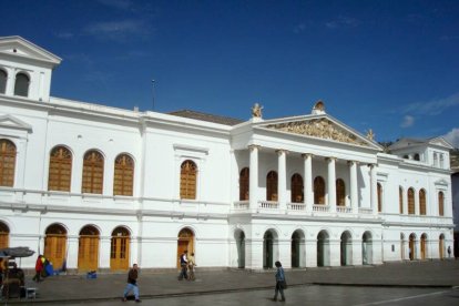 El Teatro Sucre suspendió su agenda temporalmente.
