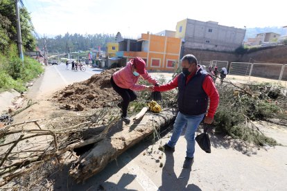 Los manifestantes cierran puntos estratégicos para el comercio.