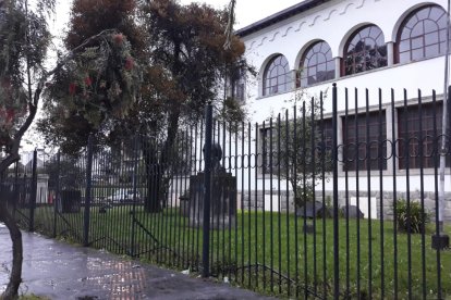 No hubo presencia policial en el interior de la Casa de la Cultura, la mañana de este lunes 20 de junio.