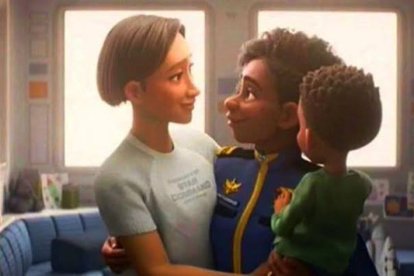 El filme infantil presenta una escena romántica de un beso entre una pareja de mujeres, lo que ha causado controversias.