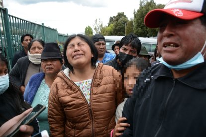 Familiares del joven que fue arrojado a una quebrada por la Policía exigen justicia.