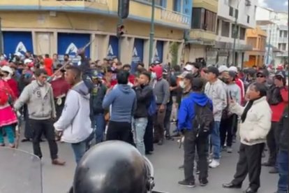 La marcha se realizó en Riobamba, para pedir por el trabajo.