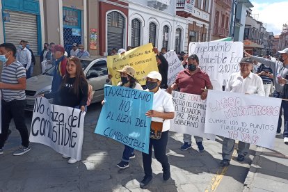 Fue una multitudinaria marcha pacífica sin suspensión del servicio de transporte.