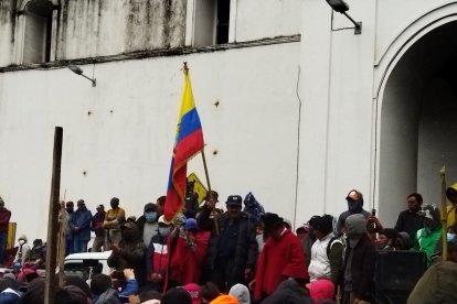 En Cotopaxi también está tomada de ‘manera simbólica’ las instalaciones de la Gobernación.
