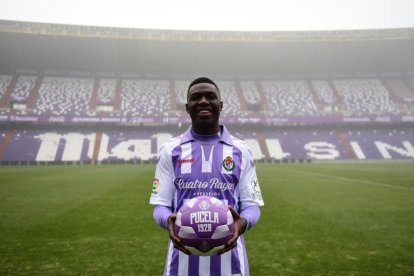 Stiven Plaza debería regresar al Real Valladolid de España, que alcanzó el ascenso a la primera categoría.
