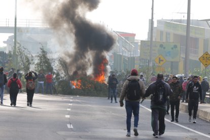 Hasta la semana pasada se registraban 350 bloqueos. La Policía reconoce a tres de los cinco fallecidos que registra la Conaie.