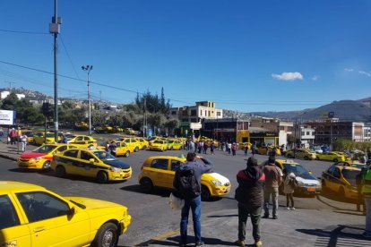 Taxistas se sumaron al paro en el norte de Quito.