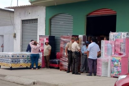 La víctima andaba preguntando precios y llevaba a su hijo de cinco años.