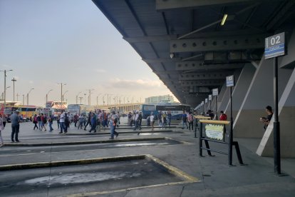 Evacuaron la Terminal Terrestre tras detectar paquete con presunto material explosivo