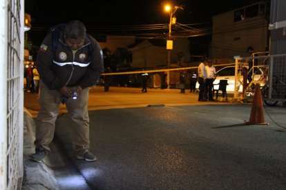 El uniformado presta sus servicios en la Brigada Anticriminal de la Policía.
