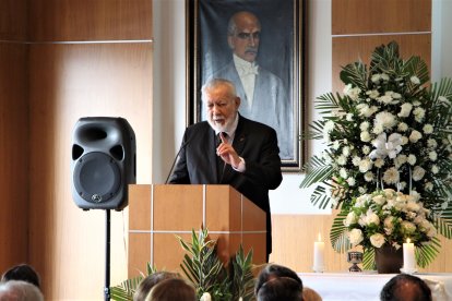 El Dr. Francisco Huerta, el pasado 23 de junio, rindió un emotivo homenaje al director de EXPRESO, Galo Martínez Merchán.