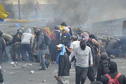 Las autoridades han identificado grupos violentos que no tenían nada que ver con los manifestantes y la protesta social.