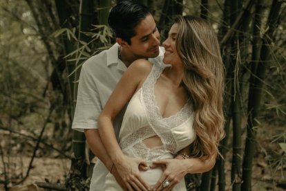 Constanza Báez y Nelson Riofrío esperan su primer hijo