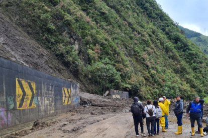 Los turistas deben tener mucha precaución durante esta época invernal en Baños por los deslaves y la creciente de los ríos.