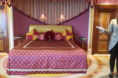 Una de las camas de la Suite Royal del Burj Al Arab de Dubái.