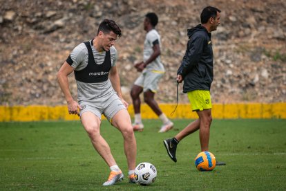 Paco Rodríguez estará en la defensa de Barcelona.