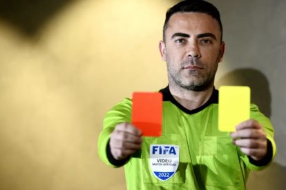 El árbitro brasileño Igor Benevenuto se declaro homsexual, en una entrevista con un medio de su país.